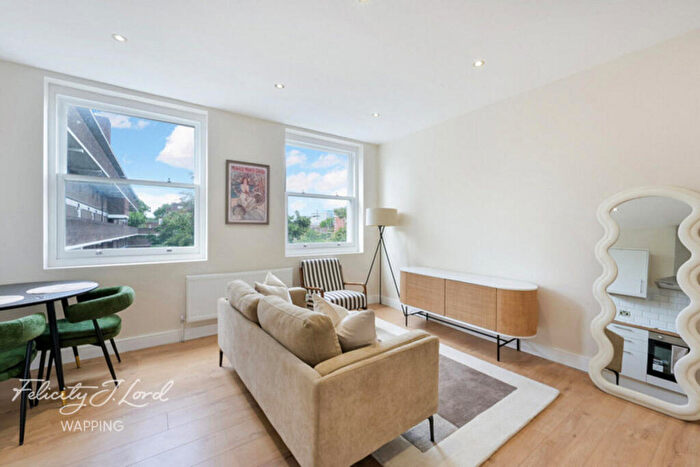 1 Bedroom Flat For Sale In Commercial Road, London, E1