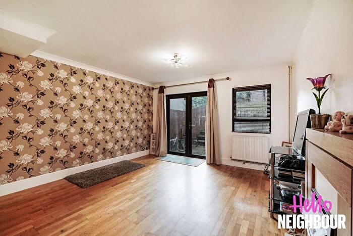3 Bedroom Terraced House To Rent In Winifred Road, Erith, DA8