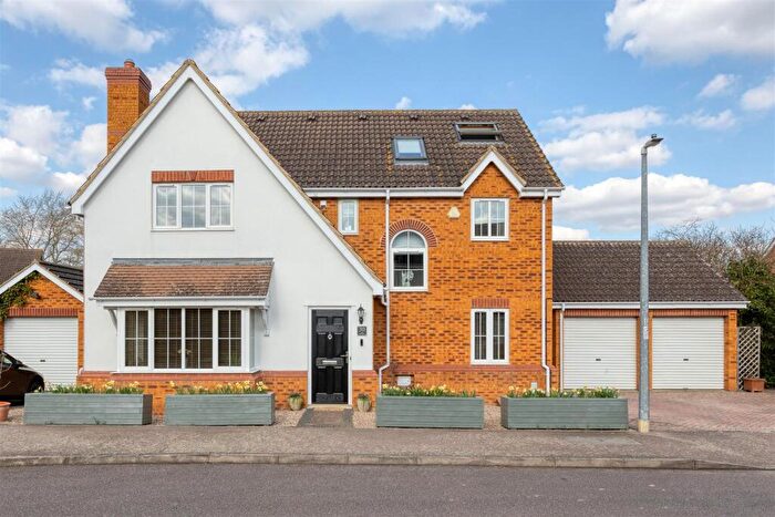 6 Bedroom Detached House For Sale In The Hermitage, "Church End", Arlesey, SG15