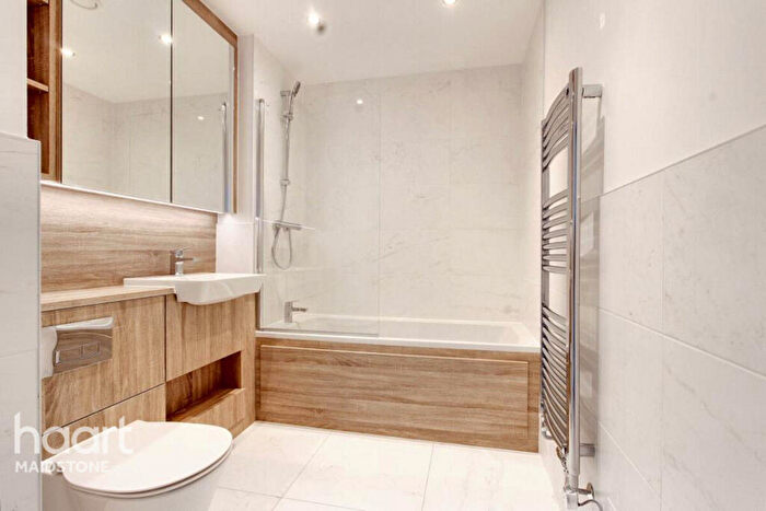 2 Bedroom Apartment To Rent In Mill Lane, Maidstone, ME14