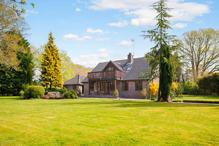 4 Bedroom Detached House For Sale In Shaws Lane, Southwater, RH13