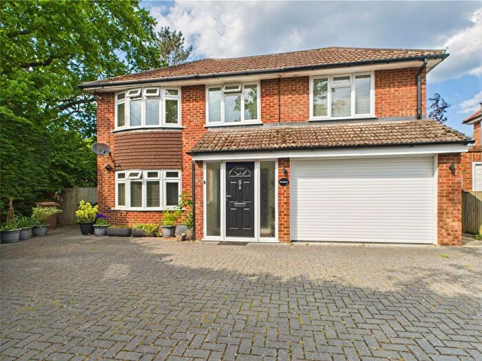 4 Bedroom Detached House For Sale In Sherfield Road, Bramley, RG26