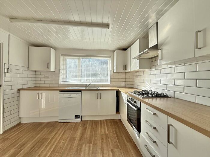 3 Bedroom End Of Terrace House For Sale In Higher Barley Mount, Exeter, EX4