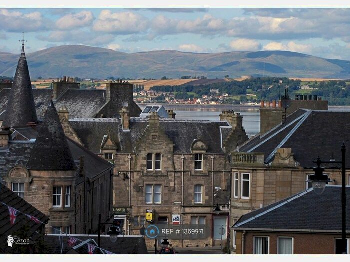 2 Bedroom Flat To Rent In School Brae, Bo'ness, EH51