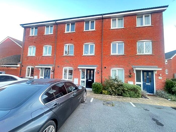 4 Bedroom Property To Rent In Goodhart Crescent, Dunstable, LU6