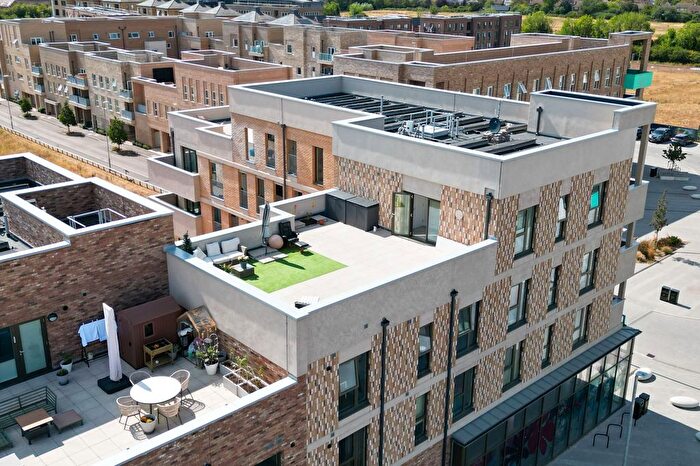 2 Bedroom Flat For Sale In Patagonia Way, Cambridge, CB3