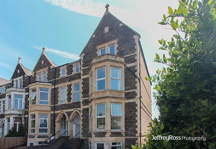 Studio To Rent In Newport Road, Roath, Cardiff, CF24