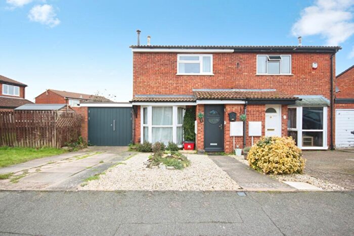 2 Bedroom Semi-Detached House For Sale In Emmott Drive, Leamington Spa, Warwickshire, CV31