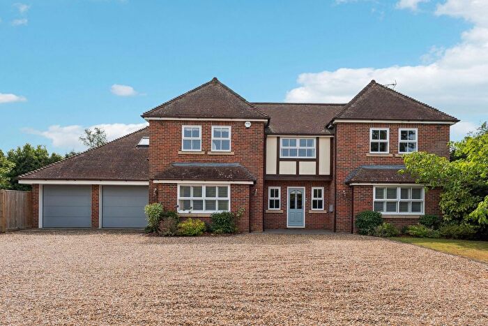 5 Bedroom Detached House For Sale In Greys Road, Henley-On-Thames, RG9
