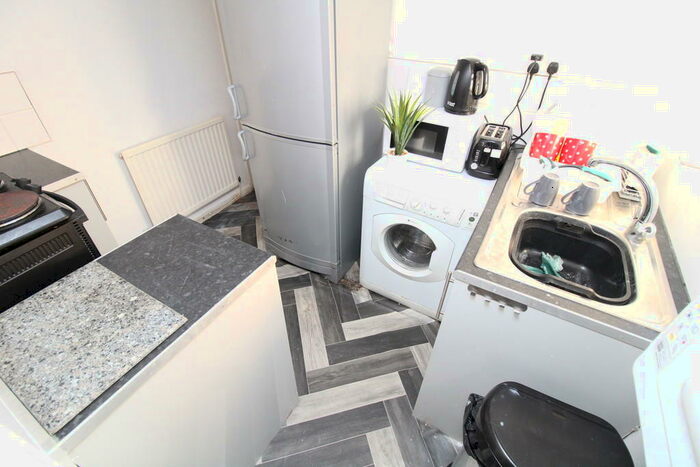 1 Bedroom Flat To Rent In Llewellyn Street, Pentre, CF41