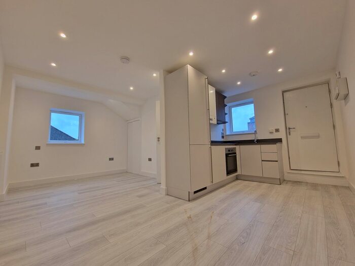 Studio To Rent In Sussex Place, London, KT3