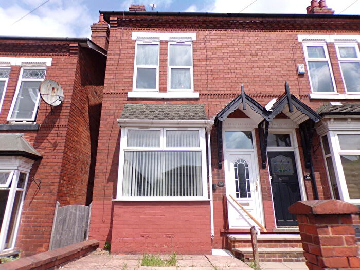 2 Bedroom House To Rent In Pottery Road, Oldbury, B68