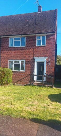 3 Bedroom House To Rent In Mayors Croft, Canley, CV4