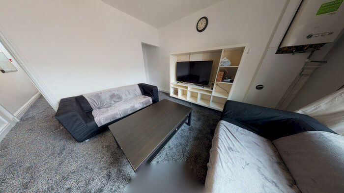 5 Bedroom Terraced House To Rent In Burley Lodge Terrace, Hyde Park, Leeds, LS6