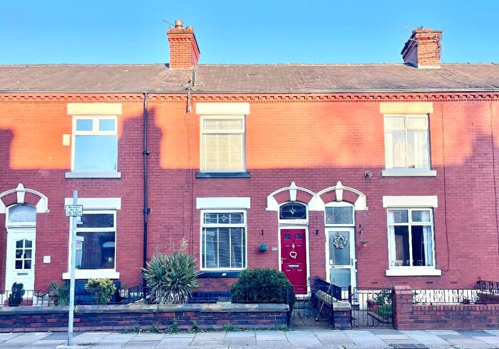 2 Bedroom Terraced House For Sale In Stockport Road, Denton, Manchester, M34