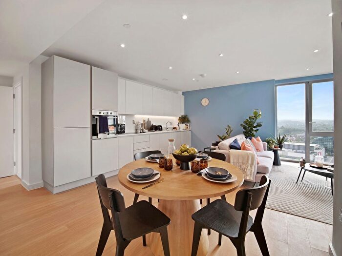 2 Bedroom Flat For Sale In Wellesley Road, Croydon, CR0