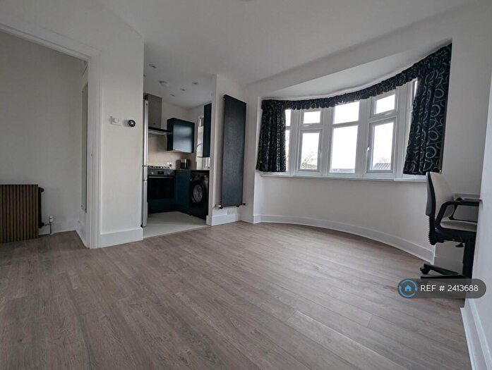 1 Bedroom Maisonette To Rent In Eastcote Lane, Harrow, HA2