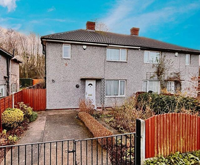 3 Bedroom Semi Detached House For Sale In . Regina Crescent Havercroft, Wakefield, West Yorkshire, WF4