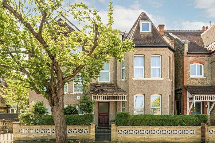 6 Bedroom Property For Sale In Fairlawn Grove, Chiswick, W4