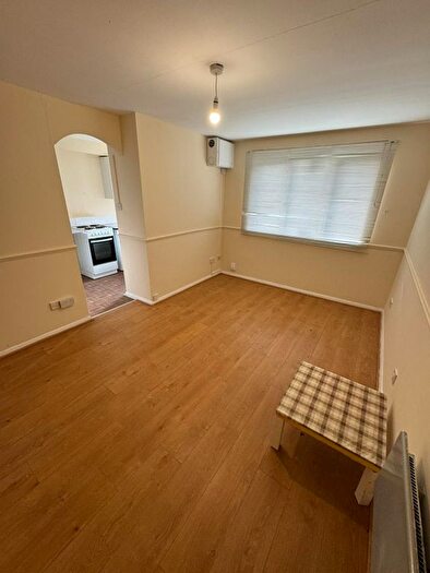 1 Bedroom Flat To Rent In Chaffinch Close, London, N9
