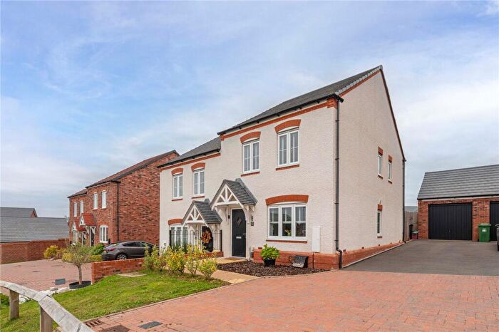 2 Bedroom Semi-Detached House For Sale In Gowling Close, Radford Semele, CV31