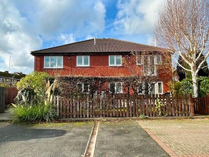 2 Bedroom Property For Sale In Colebridge Mews, Coleshill, West Midlands, B46