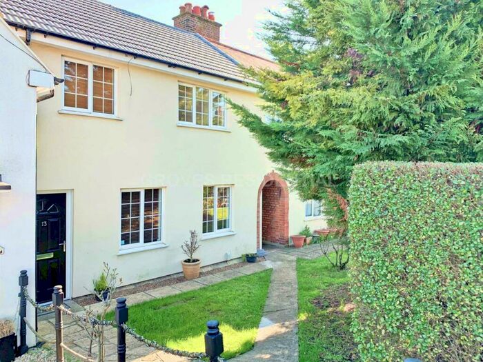 3 Bedroom Terraced House To Rent In The Crescent, New Malden, KT3