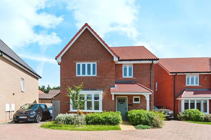 4 Bedroom Detached House For Sale In Robinson Close, Haughley, Stowmarket, IP14