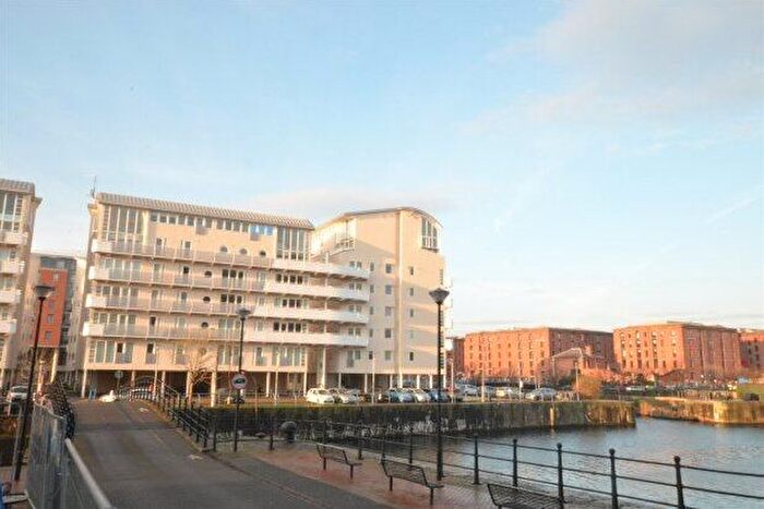 2 Bedroom Flat To Rent In Royal Quay, Liverpool, L3