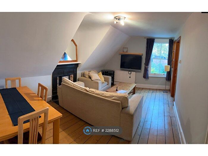 2 Bedroom Flat To Rent In Western Elms Ave, Reading, RG30