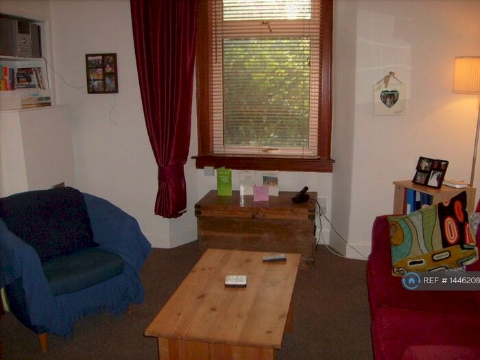1 Bedroom Flat To Rent In Salmond Place, Edinburgh, EH7