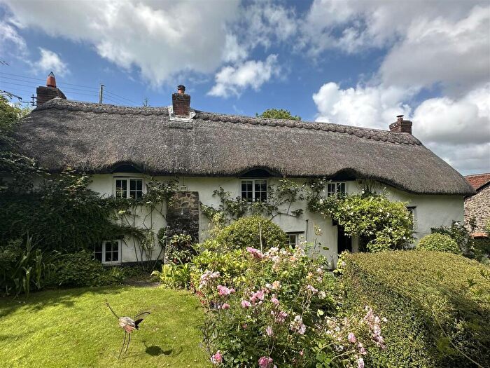 4 Bedroom Detached House For Sale In Fremington, Barnstaple, EX31