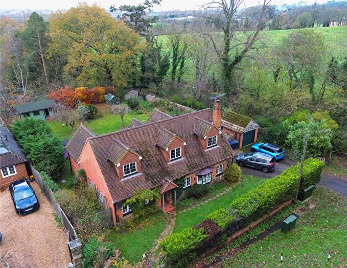 4 Bedroom Detached House For Sale In Crooksbury Road, Farnham, Surrey, GU10