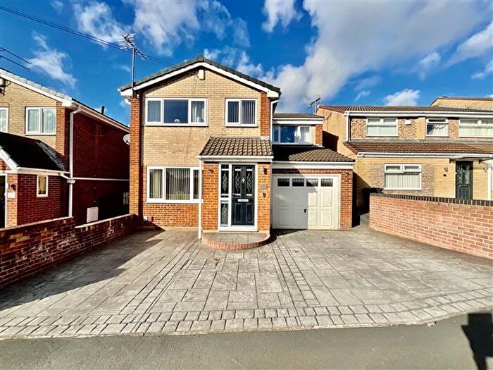 4 Bedroom Detached House For Sale In Ashbourne Road, Sheffield, S13