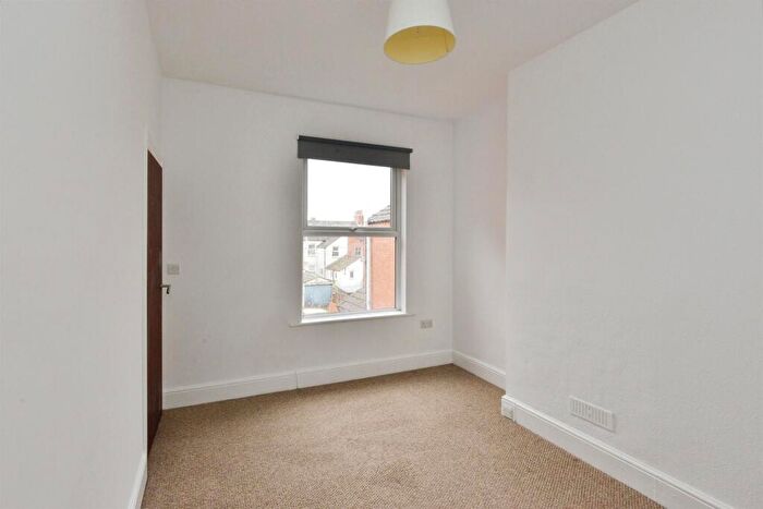 3 Bedroom Terraced House For Sale In Cambridge Street, Wolverton, Milton Keynes, MK12