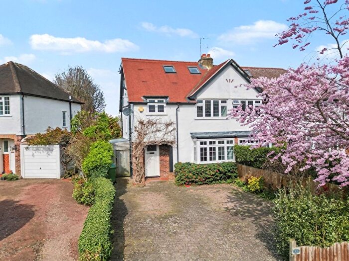 4 Bedroom Semi Detached House For Sale In Foley Road, Claygate, KT10