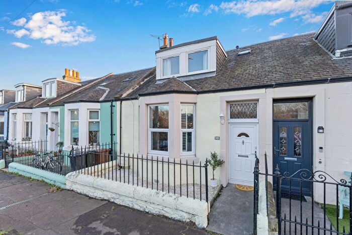 3 Bedroom Cottage For Sale In Baileyfield Road, Portobello, Edinburgh, EH15