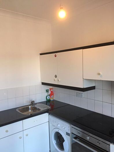 1 Bedroom Flat To Rent In Station Road, Hendon, NW4