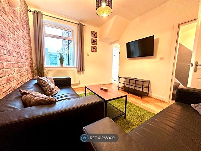 4 Bedroom Terraced House To Rent In Clarendon Road, Middlesbrough, TS1