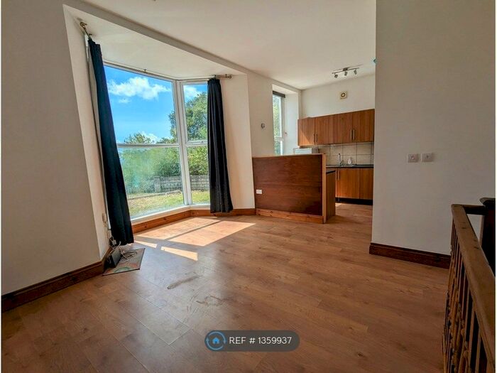 1 Bedroom Flat To Rent In Heathfield, Swansea, SA1