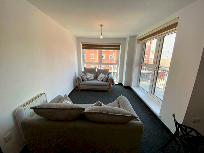2 Bedroom Apartment To Rent In San Court, - Wilmslow Road, Rusholme, Manchester, M14
