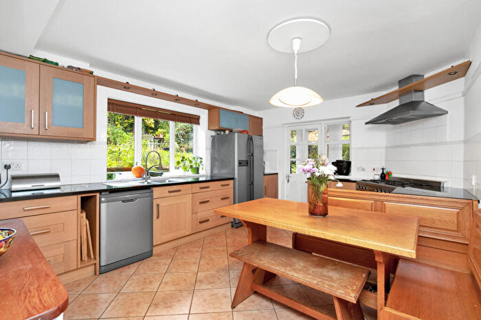 4 Bedroom Detached House For Sale In South Leatherhead, KT22