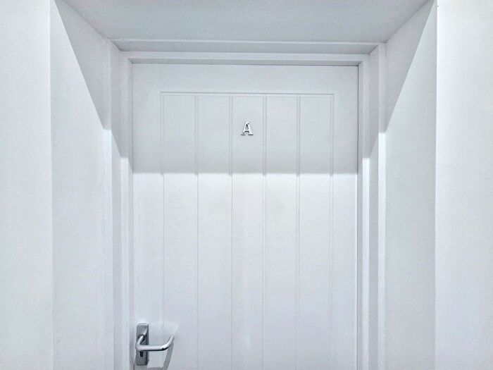 1 Bedroom Studio To Rent In Westoe Road, South Shields, NE33