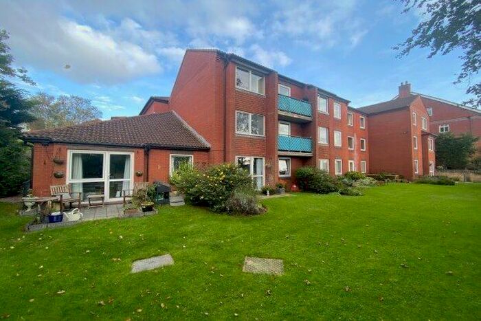 1 Bedroom Flat To Rent In Bidston Road, Prenton, CH43