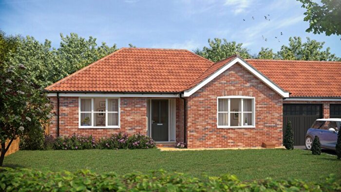 2 Bedroom Detached Bungalow For Sale In Norwich Road, Watton, Norfolk, IP25