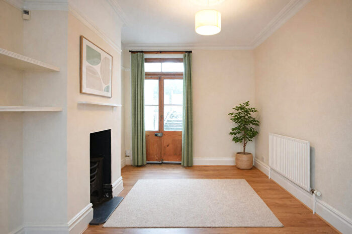 3 Bedroom Terraced House To Rent In Kingston Road, Southville, BS3