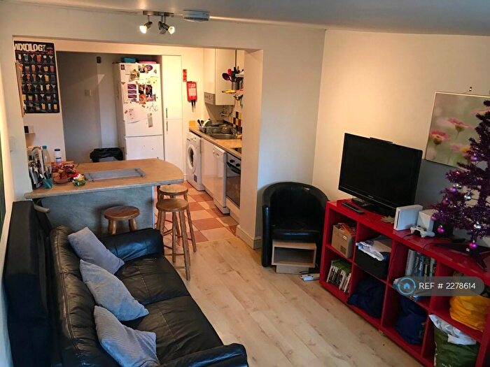 5 Bedroom Terraced House To Rent In Arnold Road, Southampton, SO17