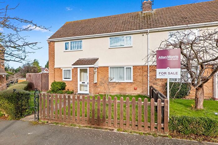 3 Bedroom Semi-Detached House For Sale In Lower Croft, Cropthorne, Pershore., WR10