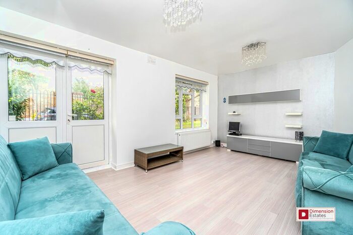 2 Bedroom Flat To Rent In Millfields Road, Lower Clapton, Hackney, E5