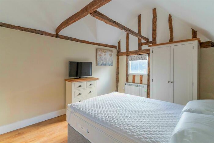 Apartment To Rent In Market Square, Bishops Stortford, Herts, CM23